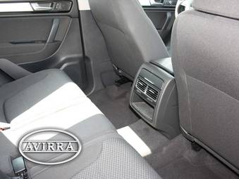2011 Volkswagen Touareg Pictures