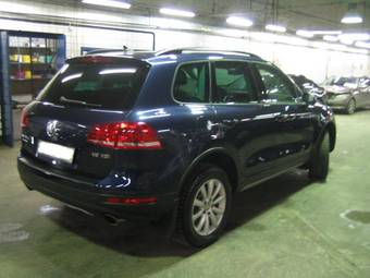 2011 Volkswagen Touareg Images