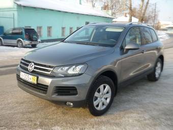 2011 Volkswagen Touareg Photos