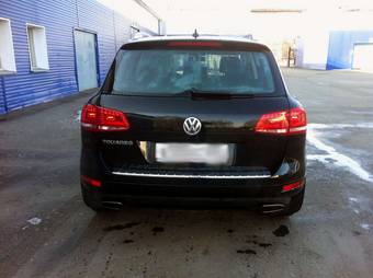2011 Volkswagen Touareg Photos