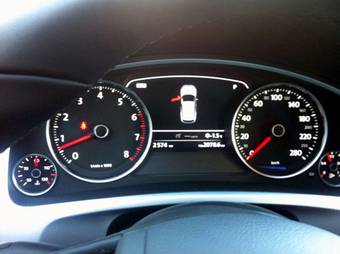 2011 Volkswagen Touareg Photos
