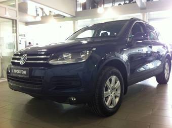2011 Volkswagen Touareg Photos