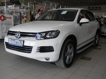 2011 Volkswagen Touareg Photos