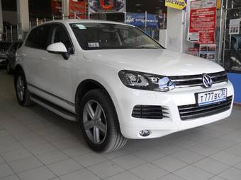 2011 Volkswagen Touareg Pictures