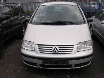 2000 Volkswagen Touran Photos