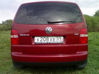 2004 Volkswagen Touran Photos