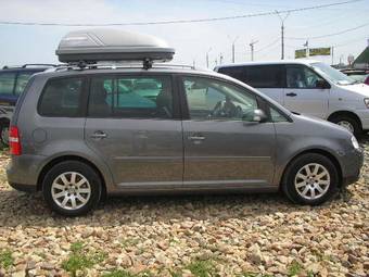 2005 Volkswagen Touran Photos