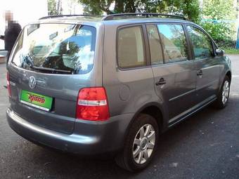 2005 Volkswagen Touran Photos