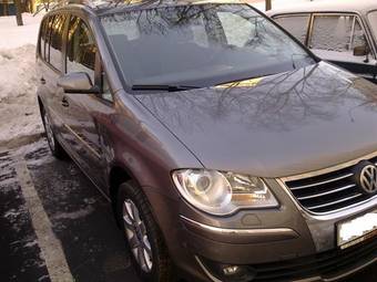 2008 Volkswagen Touran Photos