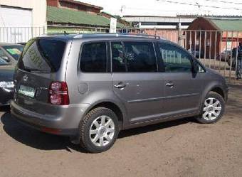 2009 Volkswagen Touran Pictures