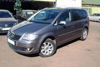 2009 Volkswagen Touran Photos