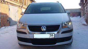 2009 Volkswagen Touran Photos