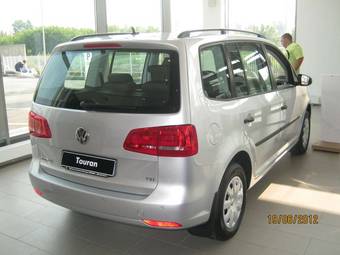 2012 Volkswagen Touran Photos