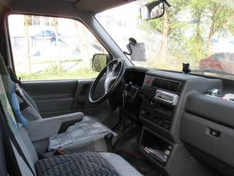 2001 Volkswagen Transporter Pictures