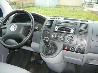 2004 Volkswagen Transporter Pictures