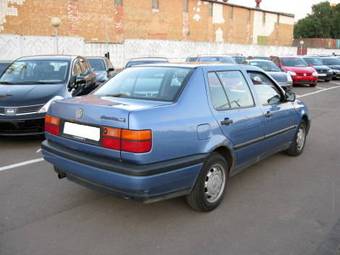 1992 Volkswagen Vento Photos