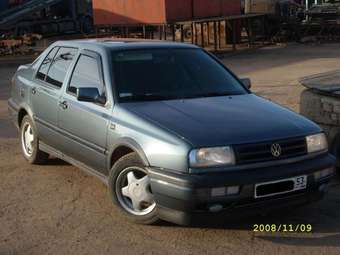 1995 Volkswagen Vento Photos