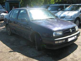 1995 Volkswagen Vento Pictures