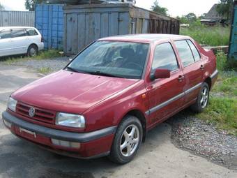 1995 Volkswagen Vento Pictures