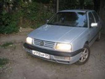 1996 Volkswagen Vento Images