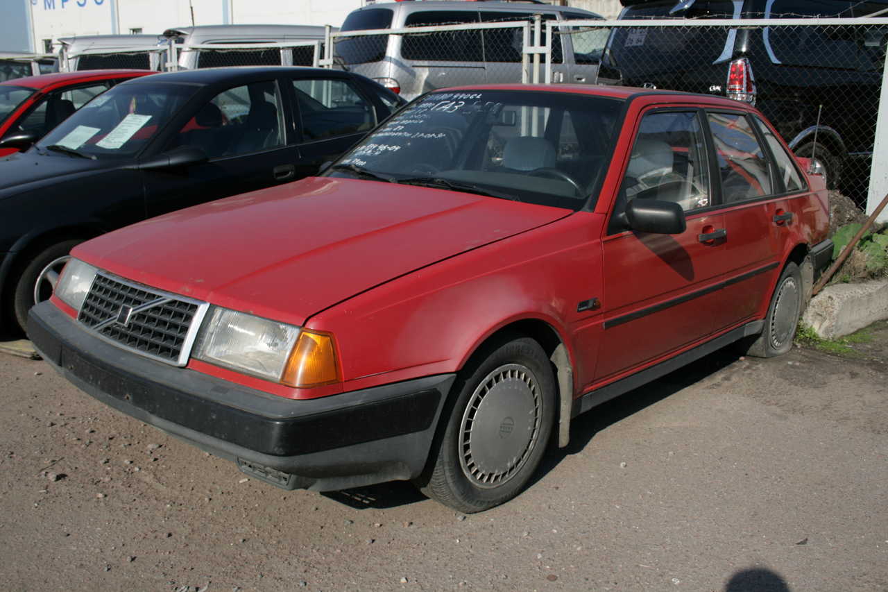 1990 Volvo 440