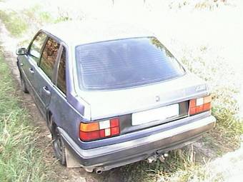 1995 Volvo 440 Pictures