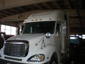 2004 Volvo 440 For Sale