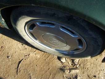 1993 Volvo 460 Pictures