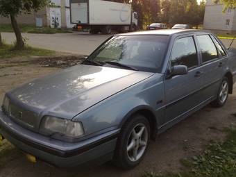 1993 Volvo 460 Photos