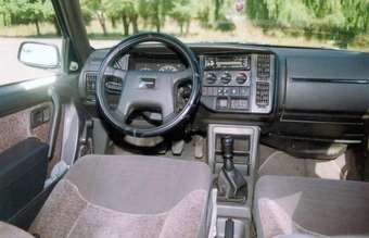 1994 Volvo 460 Pictures