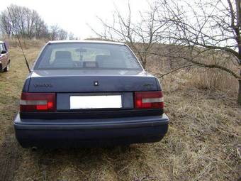 1995 Volvo 460 Pictures