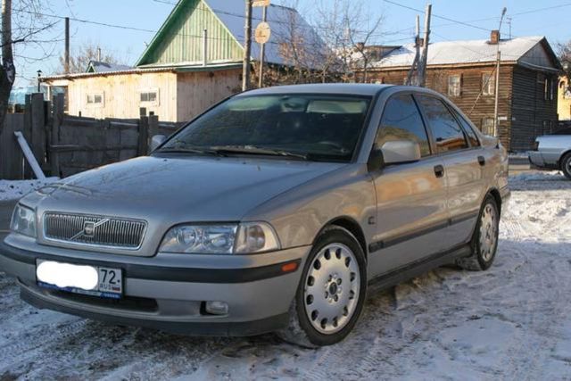 1998 Volvo S40