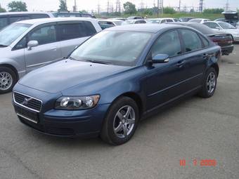 2000 Volvo S40 Photos