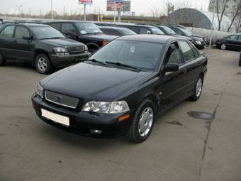 2001 Volvo S40 Photos