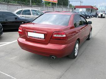 2002 Volvo S40 Pictures
