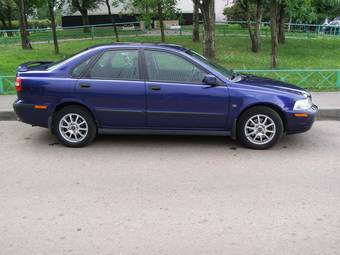 2002 Volvo S40 Pictures