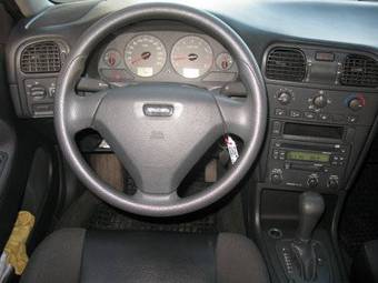 2003 Volvo S40 Pictures