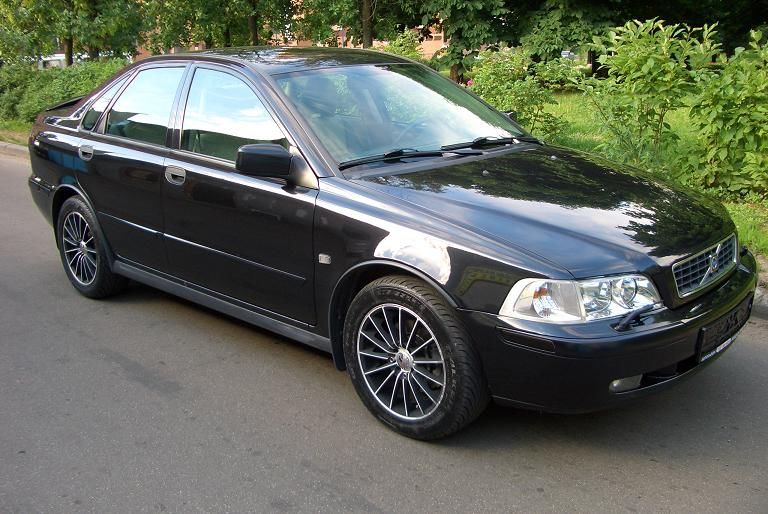 2004 Volvo S40