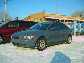 2004 Volvo S40 Photos