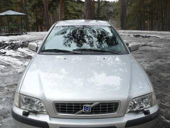 2004 Volvo S40 Photos