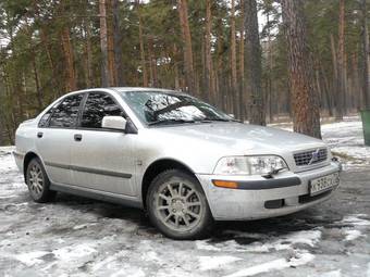 2004 Volvo S40 Pictures