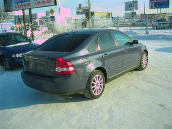 2004 Volvo S40 Pictures