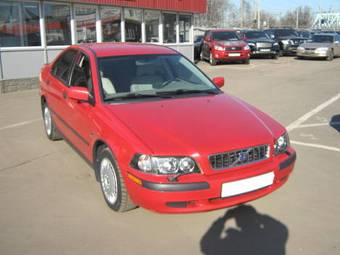 2004 Volvo S40 Pictures