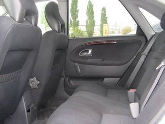 2004 Volvo S40 Images