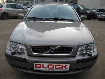 2004 Volvo S40 Images