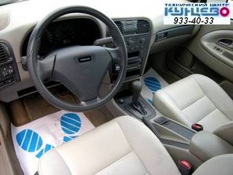 2004 Volvo S40 Photos