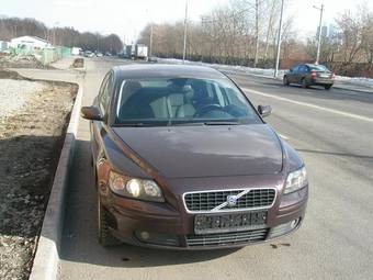 2005 Volvo S40 Pictures