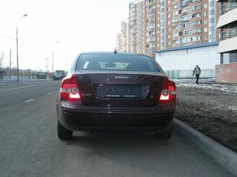 2005 Volvo S40 Pictures