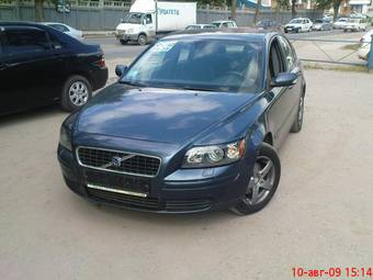 2005 Volvo S40 Pictures