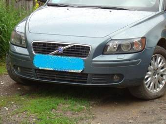 2005 Volvo S40 Photos